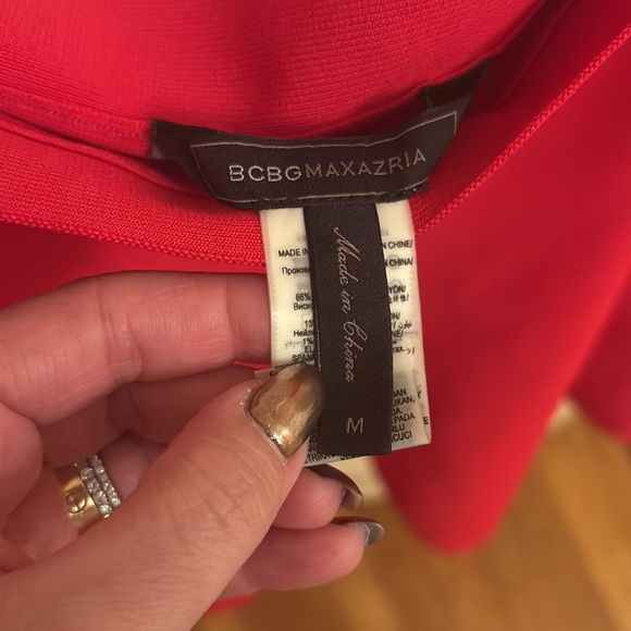 NWOT BCBG red flare midi skirt ! - Picture 3 of 4